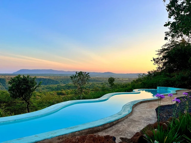 Mawe Mawe Lodge · 泳池