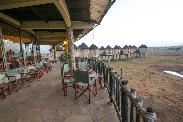 Salt Lick Safari Lodge · 露台与景观