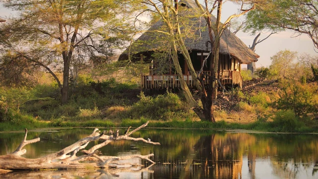 Finch Hattons Luxury Safari Camp · 外观与环境