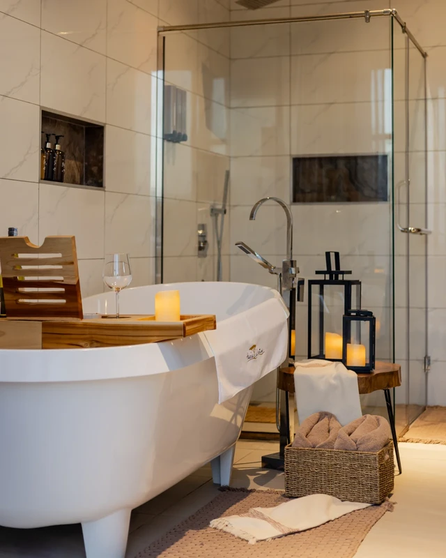 Olkarien Eco Safari Lodge · 浴室
