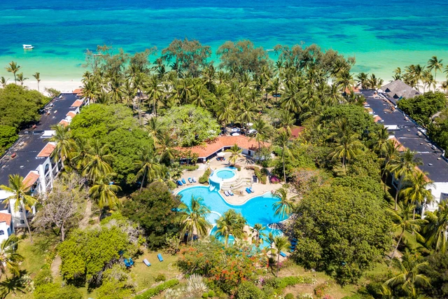Diani Sea Resort · 泳池