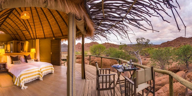 Mowani Mountain Camp · 露台与景观
