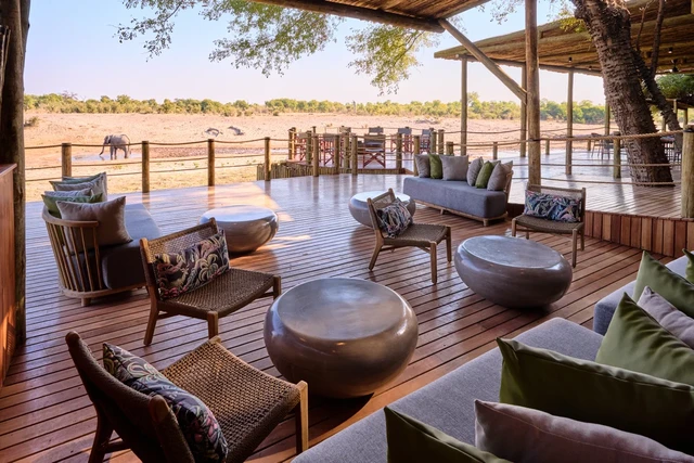 Savute Safari Lodge · 露台与景观