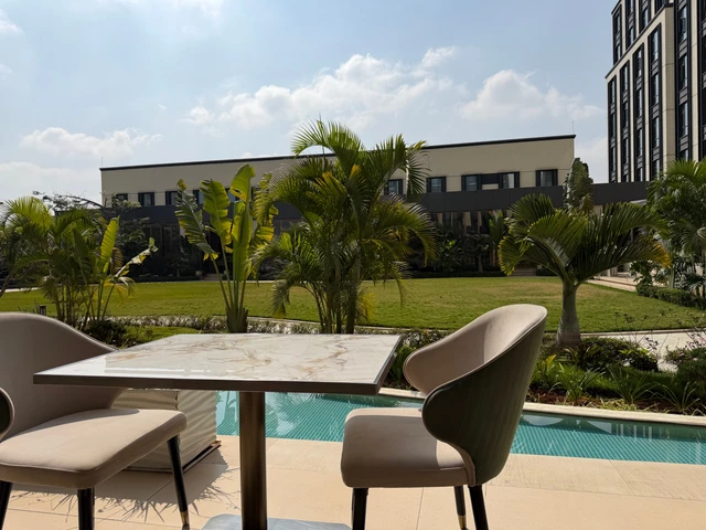 Argyle Grand Hotel Nairobi Airport · 露台与景观