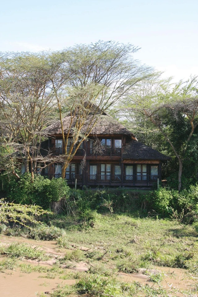 Mara Simba Lodge · 外观与环境
