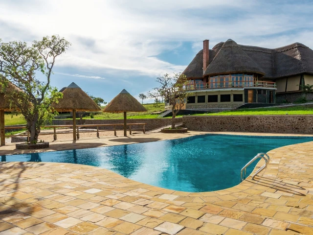 Serengeti Orangi River Luxury Lodge · 泳池