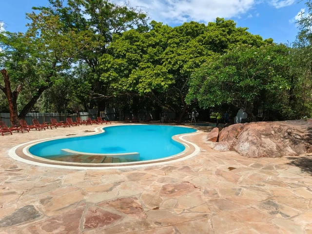 Kilaguni Serena Safari Lodge · 泳池
